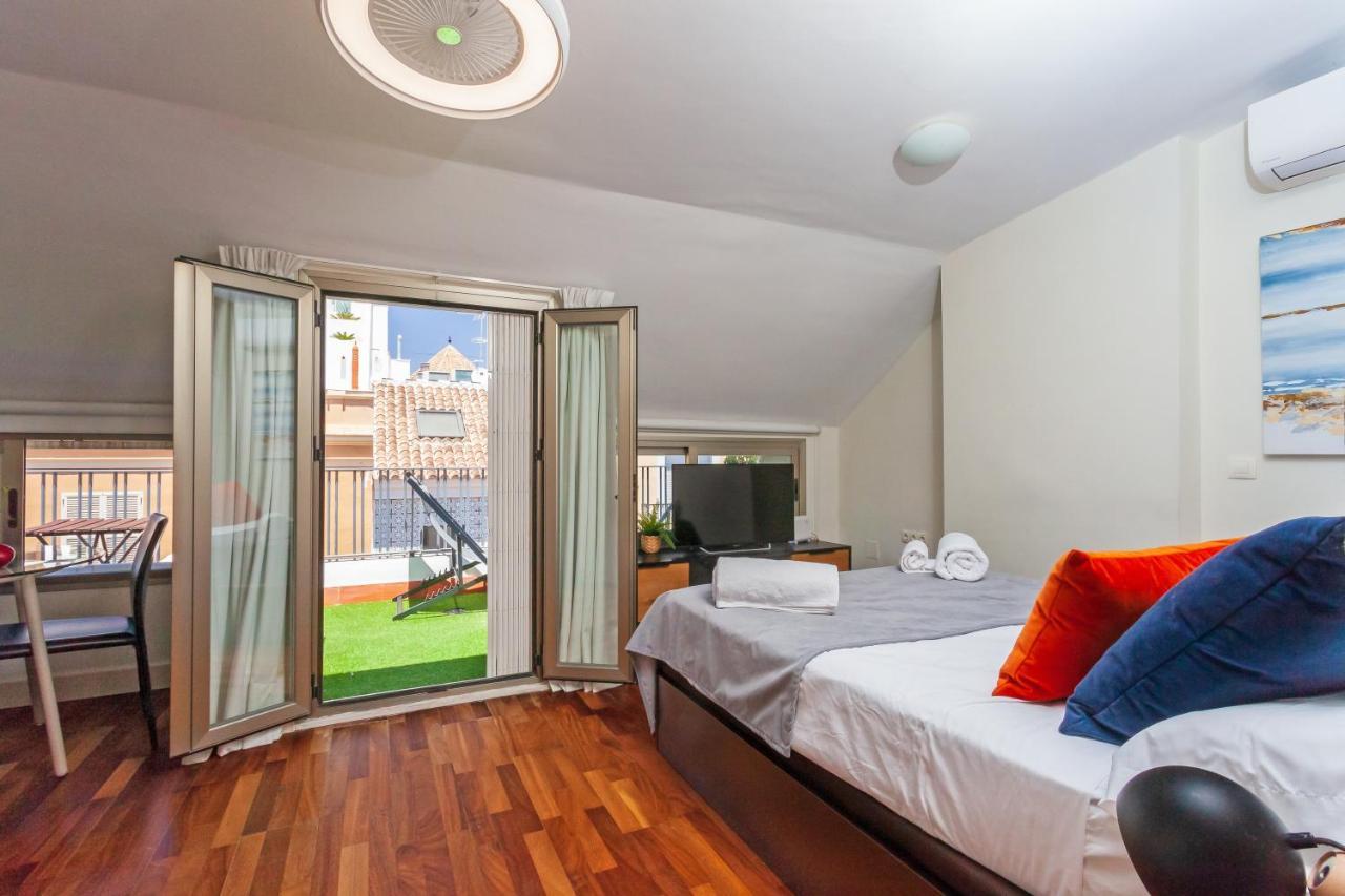 Precioso Atico Con Terraza Centro Historico Malaga Apartment Exterior photo
